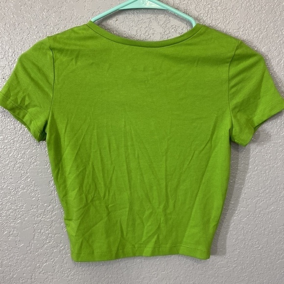 Wild Fable V Neck Lime Green Basic Crop Top - Picture 6 of 7